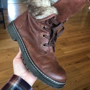 Women’s low cut boots size 7.5